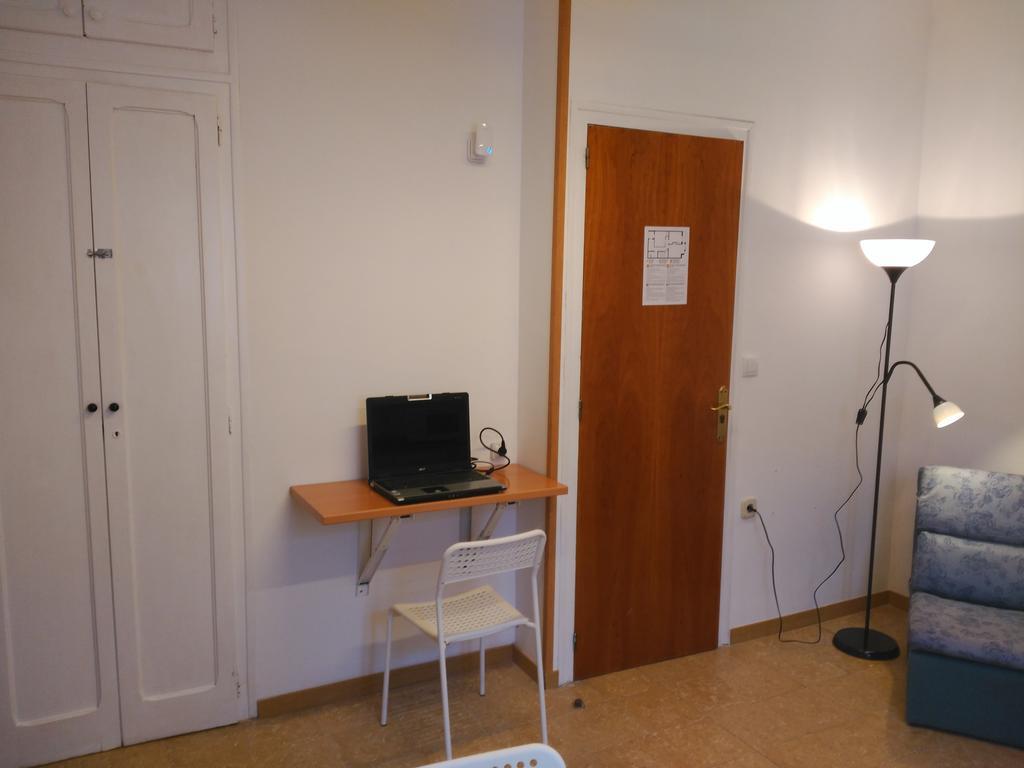 Hostal Juventus Портбоу Экстерьер фото