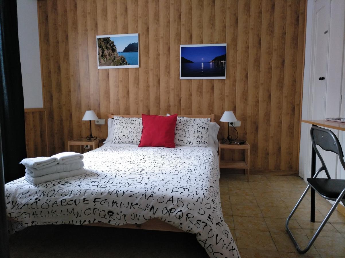 Hostal Juventus Портбоу Экстерьер фото